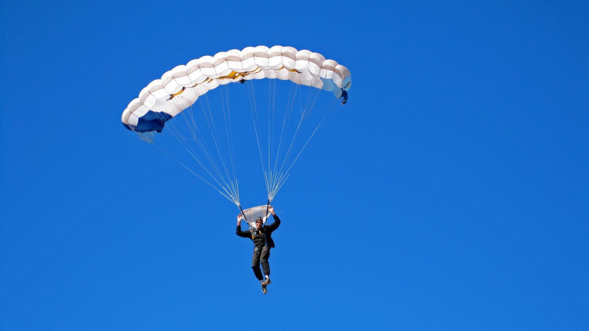 法甲战术多变，精彩配合不断创建佳绩，法甲战况