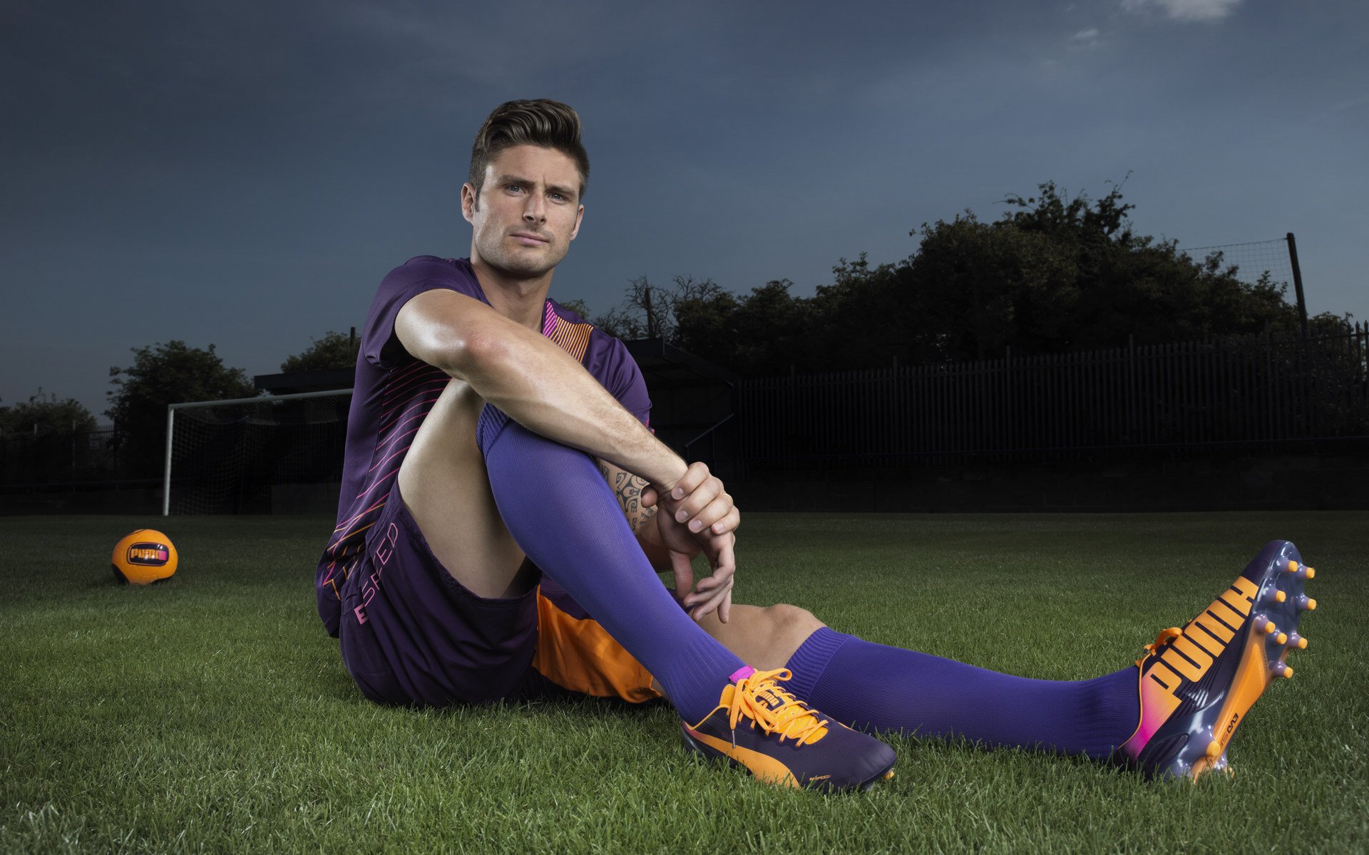 西甲：比利亚雷亚尔3-2逆转巴塞罗那，关键时刻表现抢眼，比利亚雷亚尔队